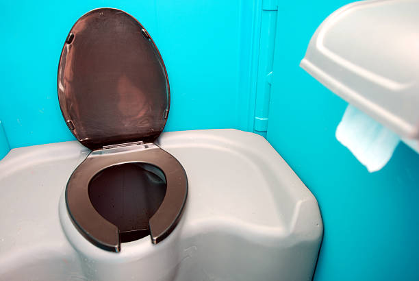 Porta potty delivery and setup in Bridgeport, OH
